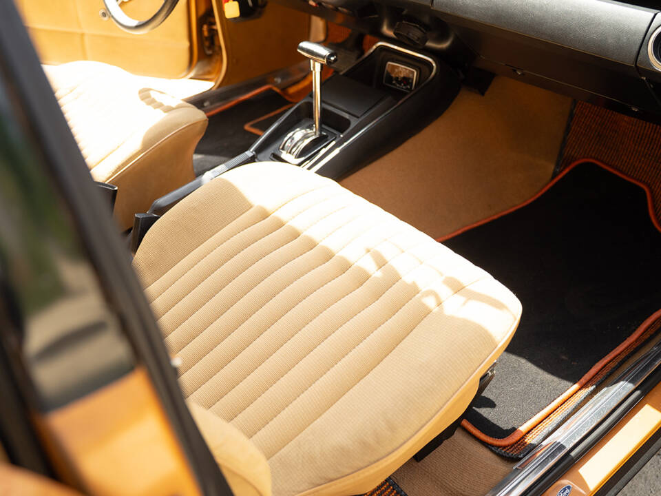 Image 38/57 of Ford Granada Turnier 2,3 (1976)