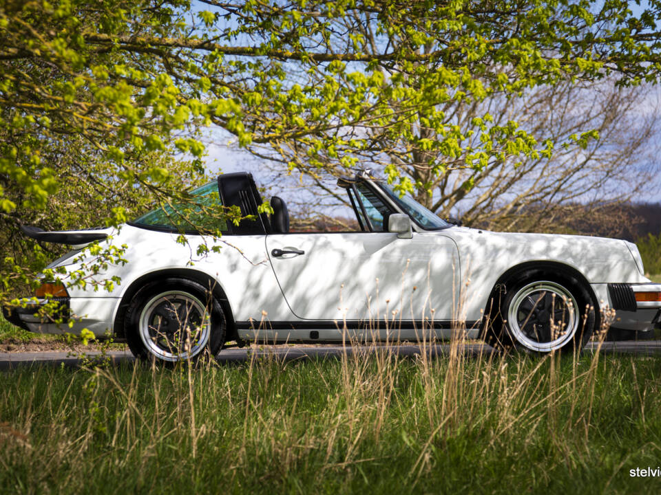 Bild 40/45 von Porsche 911 Carrera 3.2 (1984)