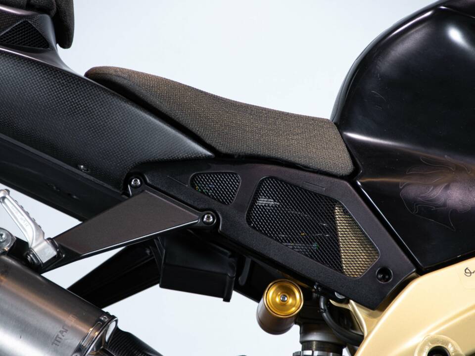 Bild 24/50 von Aprilia DUMMY (2002)