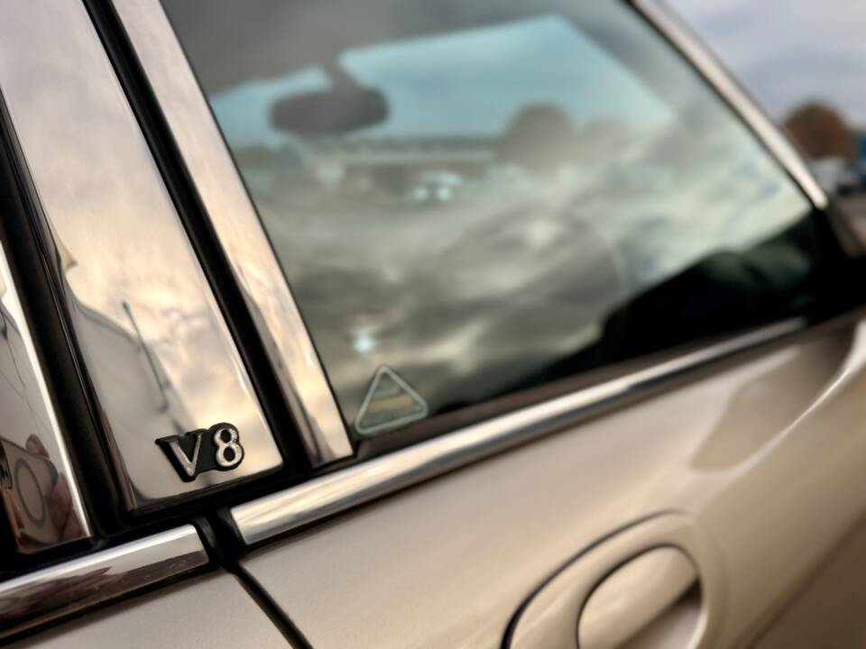 Bild 32/32 von Jaguar XJ 8 Sovereign (1999)