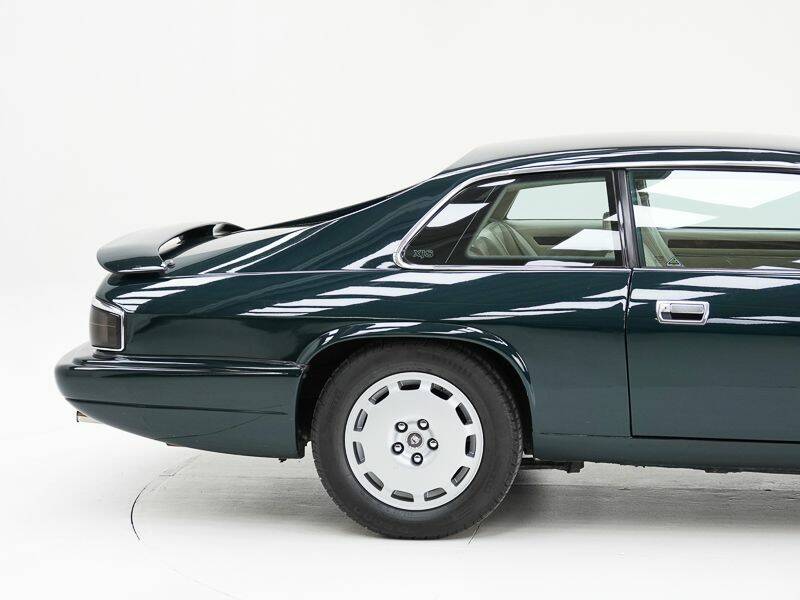 Bild 13/15 von Jaguar XJ 40 (XJ-R) (1992)