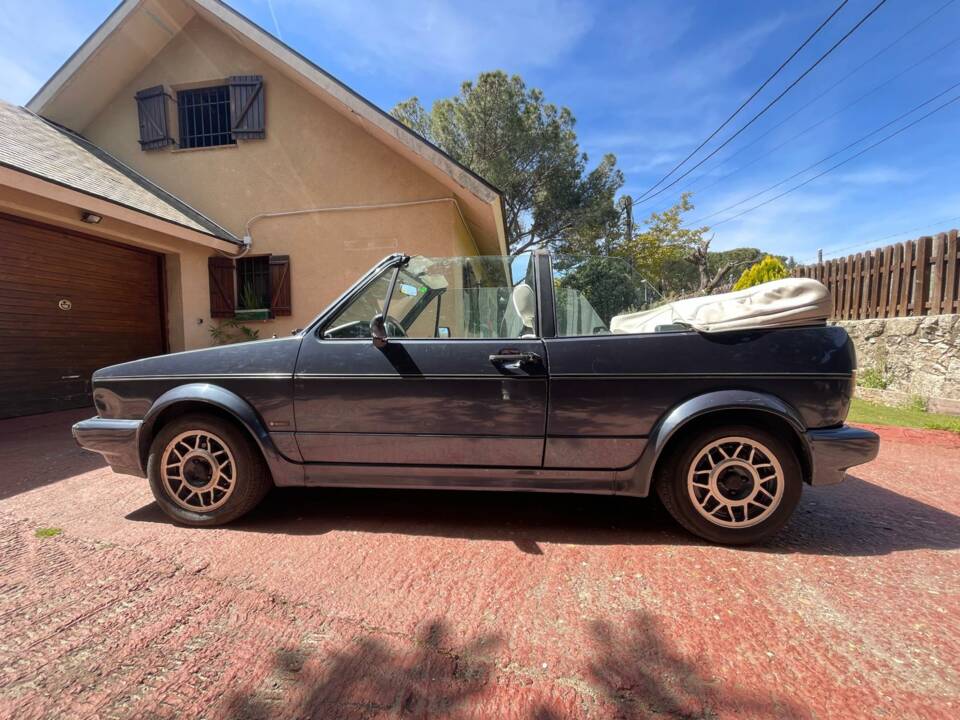 Bild 15/39 von Volkswagen Golf I Cabrio GLi 1.8 (1990)