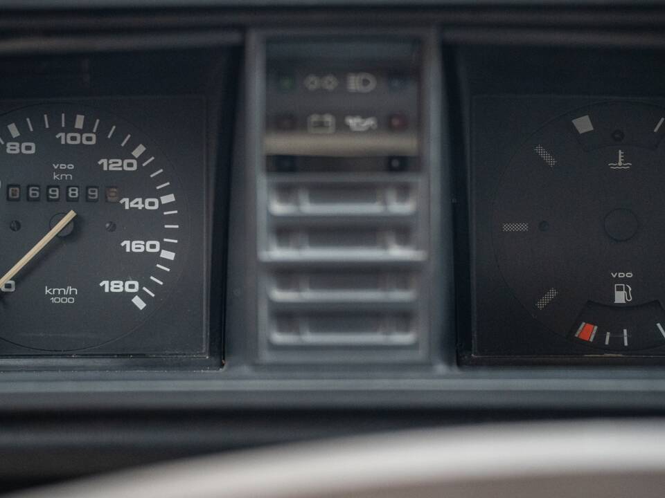 Bild 31/94 von Volkswagen T3 Transporter Syncro 2.1 (G-Kat) (1986)