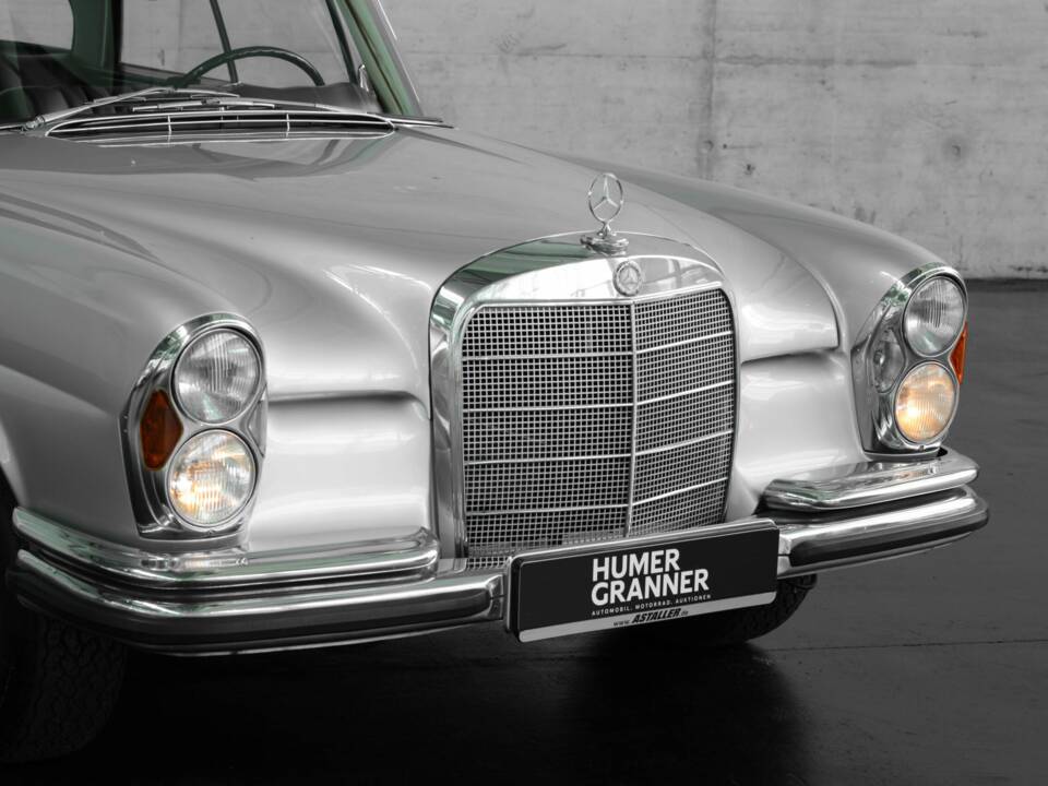 Afbeelding 8/50 van Mercedes-Benz 280 SE (1968)
