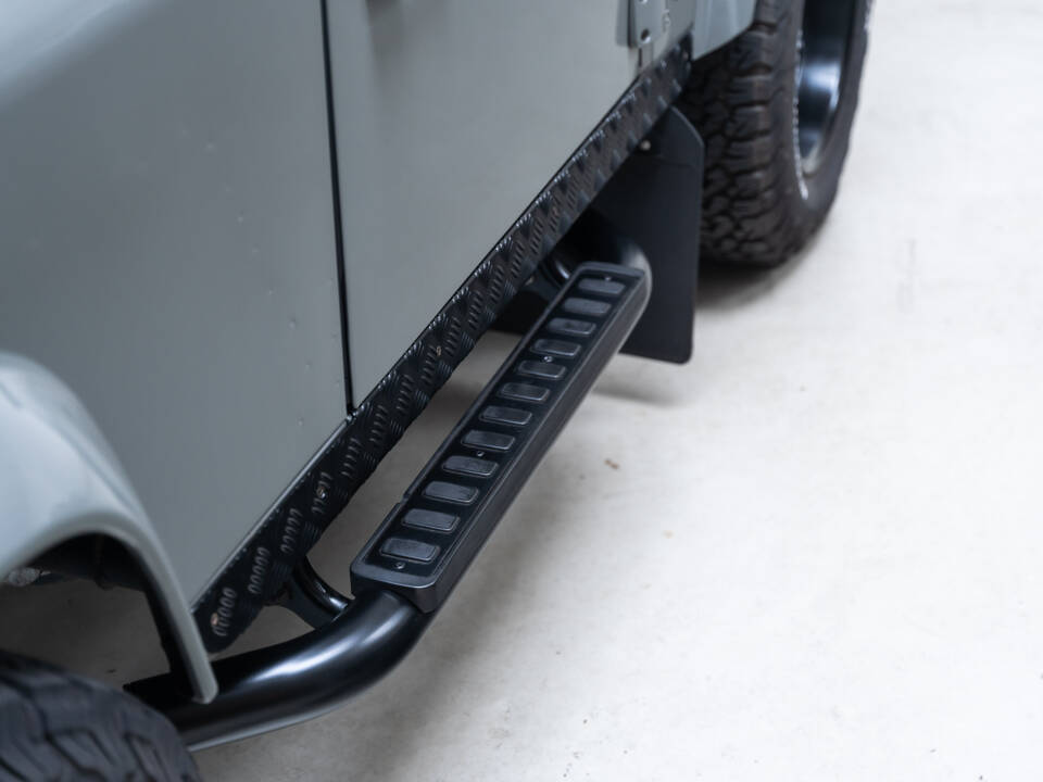 Image 26/31 of Land Rover Defender 90 TD4 (2008)