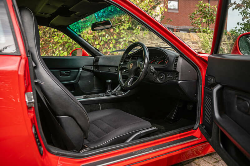 Image 28/45 of Porsche 968 CS (1993)