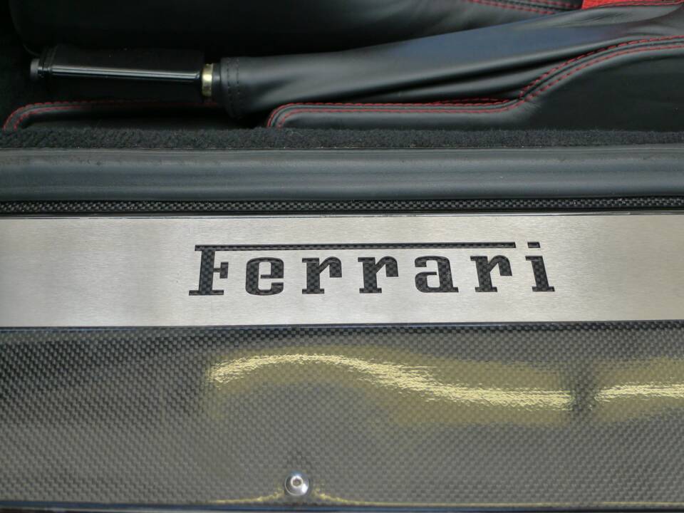 Afbeelding 38/41 van Ferrari F 355 Berlinetta (1995)