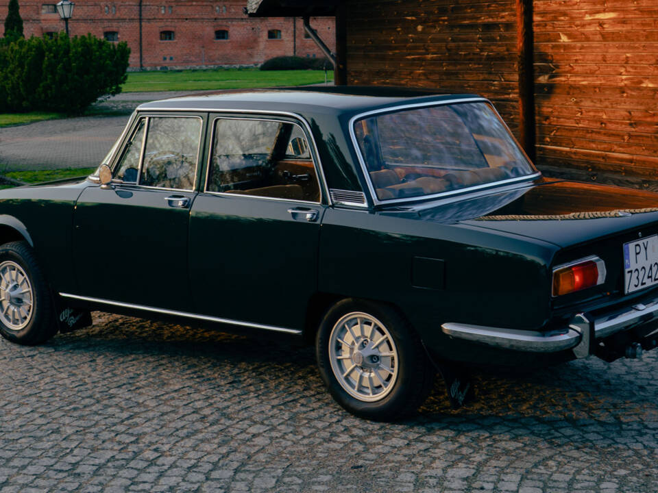 Image 13/78 de Alfa Romeo 1750 Berlina (1970)