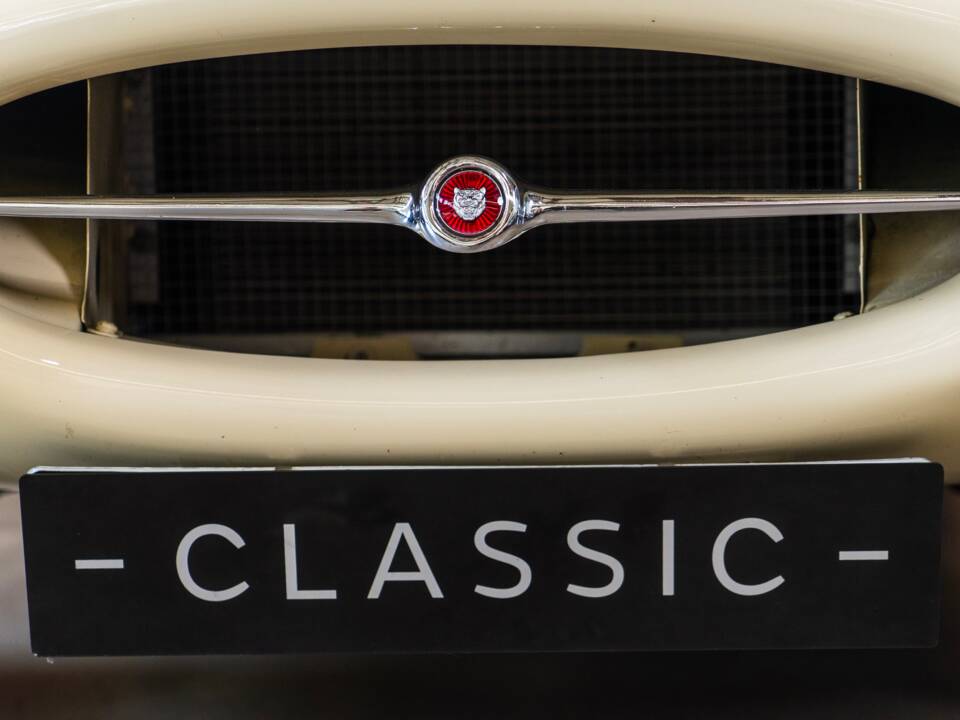 Afbeelding 18/28 van Jaguar E-Type 3.8 (1963)