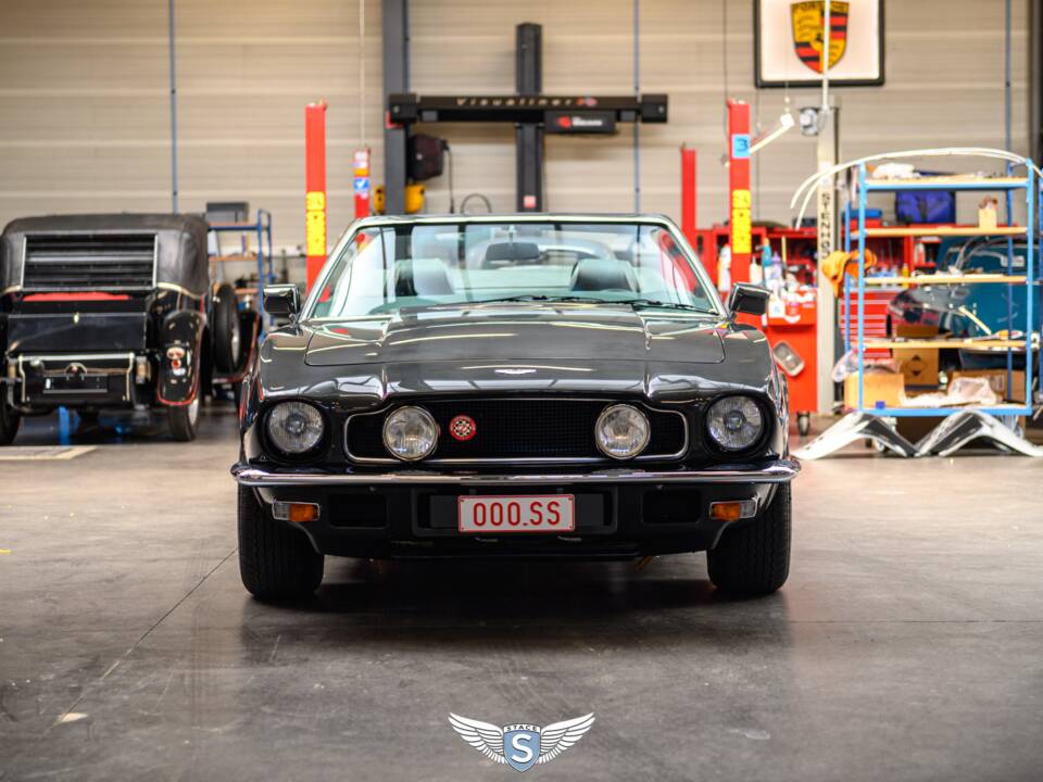 Bild 2/73 von Aston Martin V8 EFi Volante (1987)