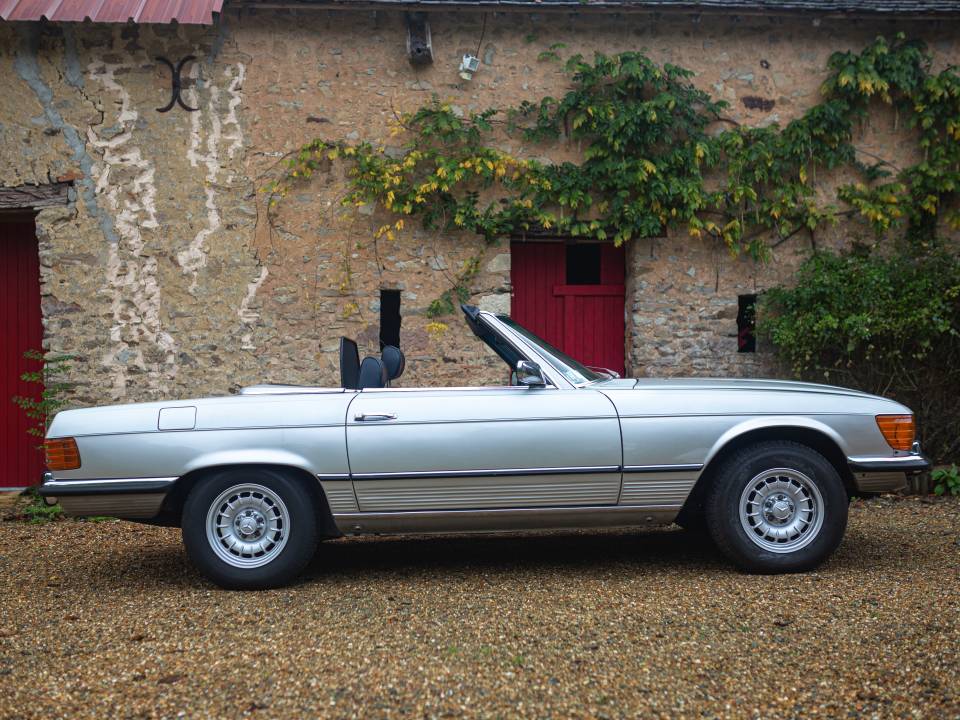 Image 12/25 of Mercedes-Benz 350 SL (1974)