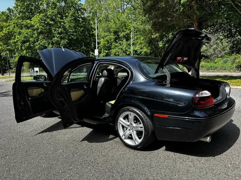 Bild 24/50 von Jaguar S-Type 4.2 V8 R (2004)