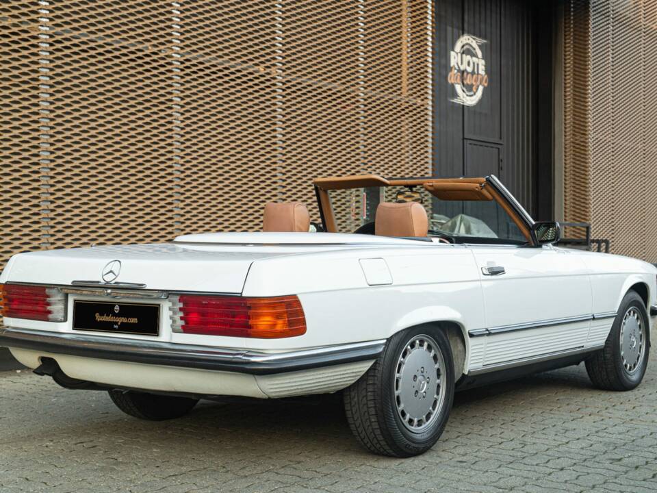 Image 6/50 de Mercedes-Benz 300 SL (1986)