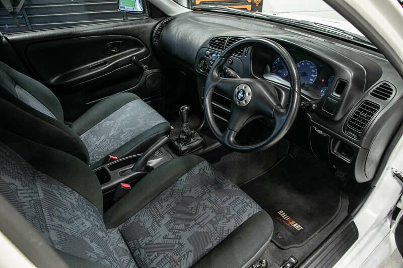 Image 2/50 of Mitsubishi Lancer Evolution V (1999)