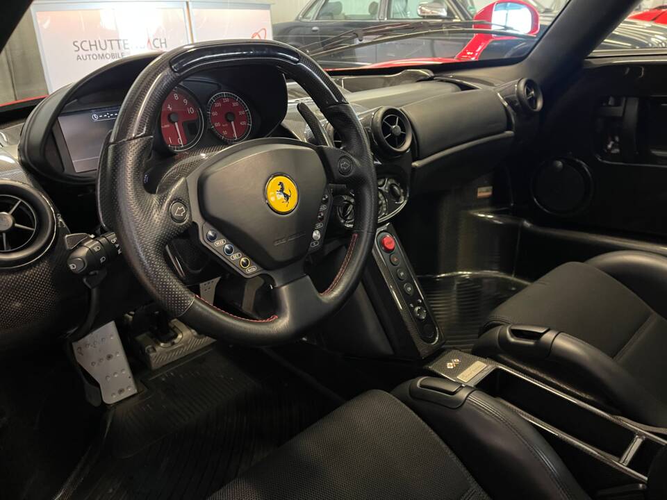 Immagine 18/24 di Ferrari Enzo Ferrari (2004)