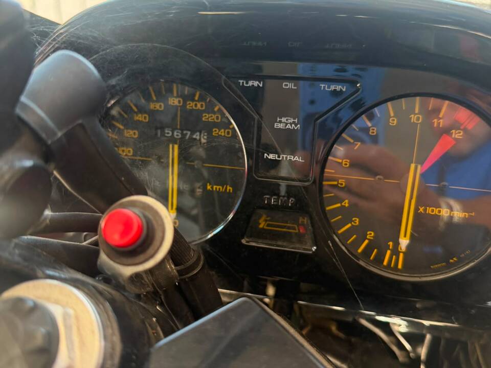 Immagine 3/6 di Honda VF 500 F (1984)