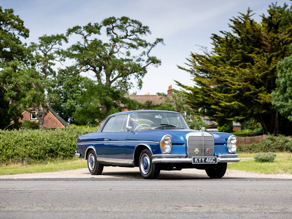 Bild 8/50 von Mercedes-Benz 300 SE (1965)