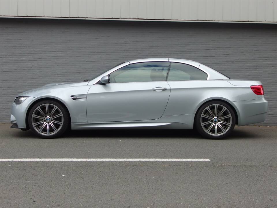 Image 6/98 de BMW M3 (2011)