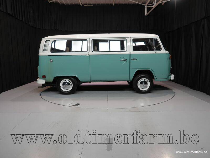 Immagine 6/15 di Volkswagen T2b Kombi (1978)