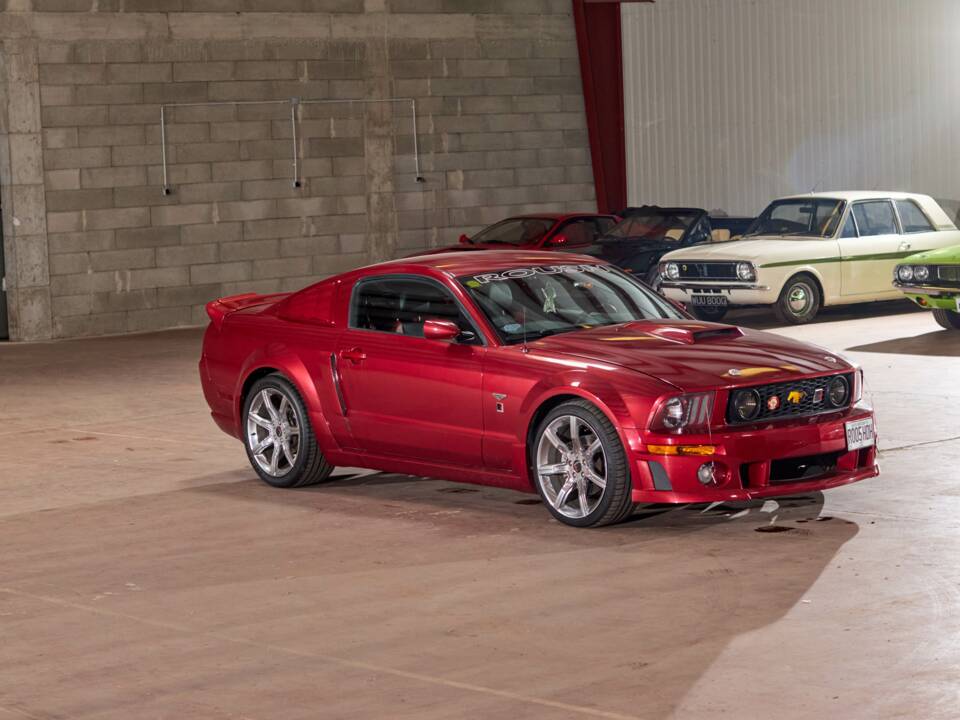 Image 21/68 of Ford Mustang GT (2005)