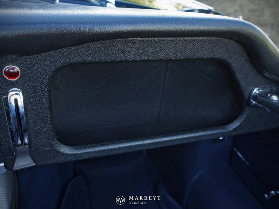 Image 51/80 de Jaguar Type E 4.2 (1966)