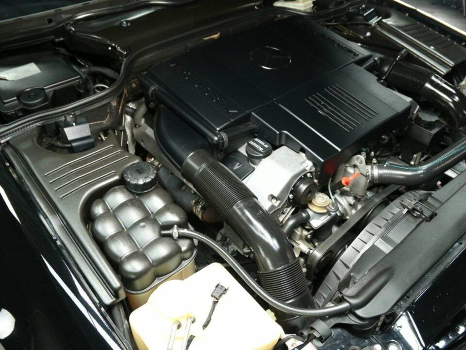 Imagen 26/30 de Mercedes-Benz SL 500 (1998)
