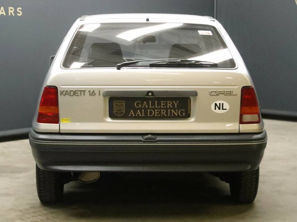 Afbeelding 6/50 van Opel Kadett 2,0i GSi (1988)