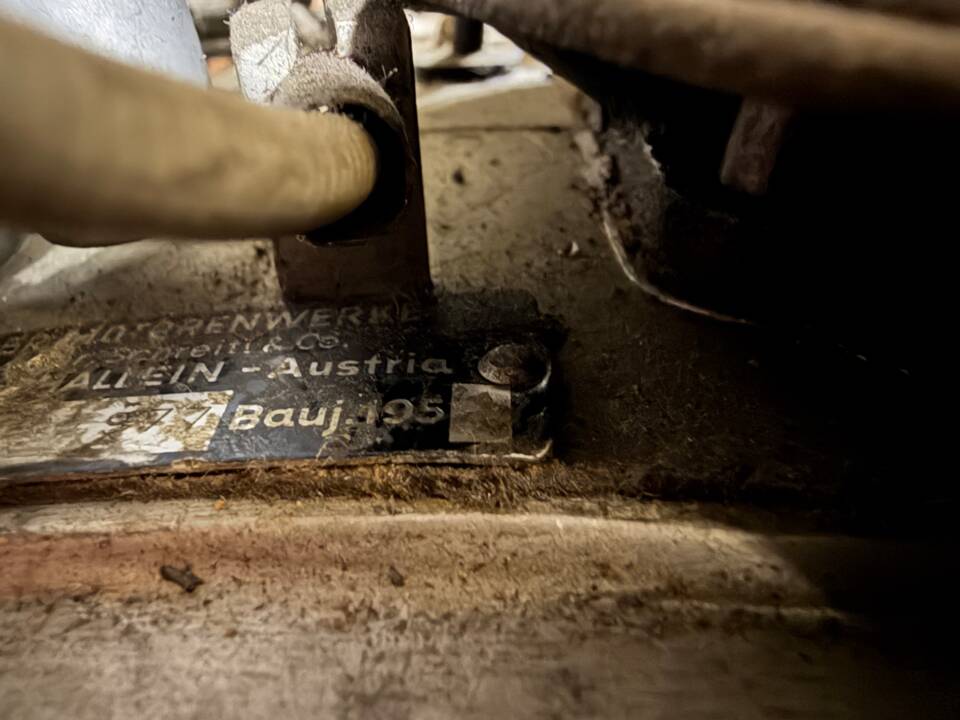 Image 14/14 of HMW 50 (1958)