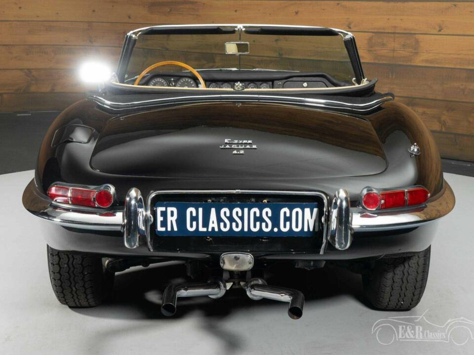 Bild 14/19 von Jaguar E-Type 4.2 (1967)
