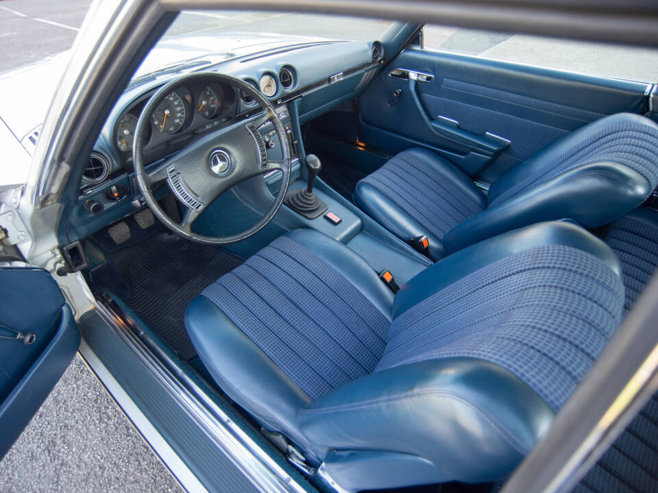 Imagen 9/39 de Mercedes-Benz 350 SLC (1972)