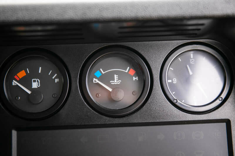 Image 30/50 de Land Rover Defender 90 Td5 (2003)