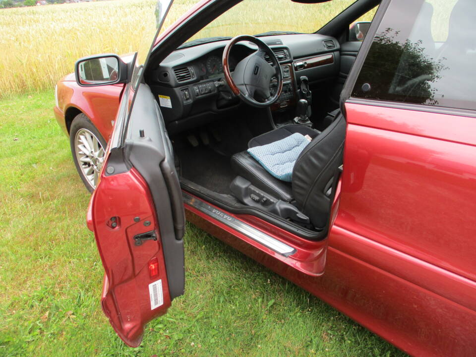 Bild 12/12 von Volvo C70 2.4 T (1998)