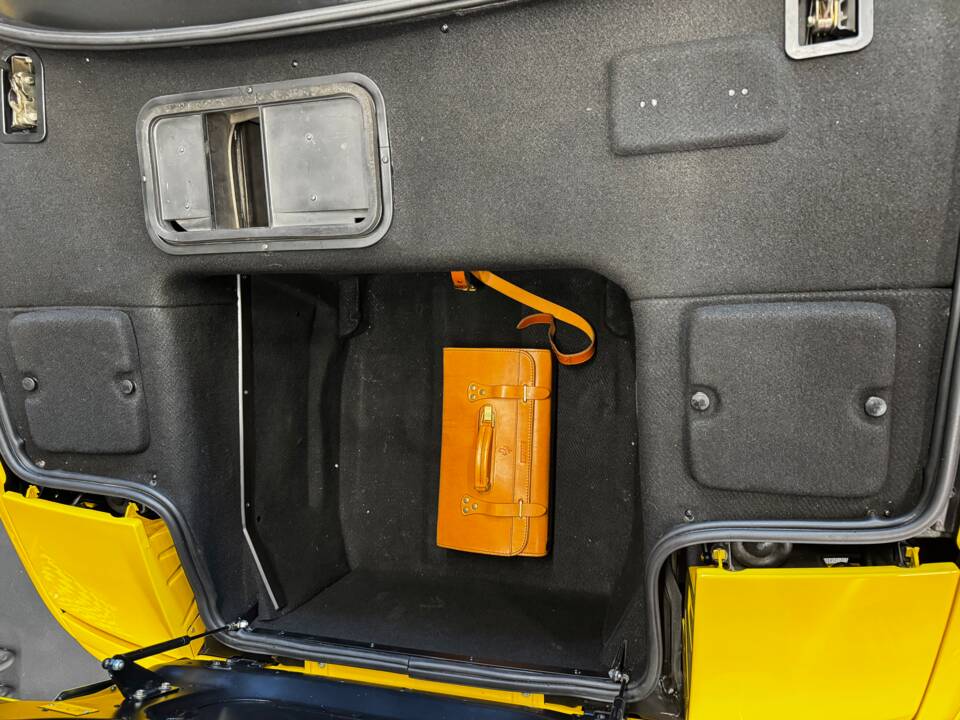 Bild 13/26 von Ferrari 348 TS (1992)