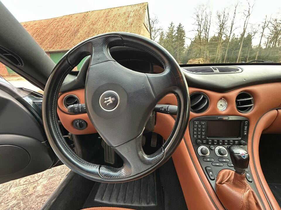 Afbeelding 11/22 van Maserati 4200 (2002)