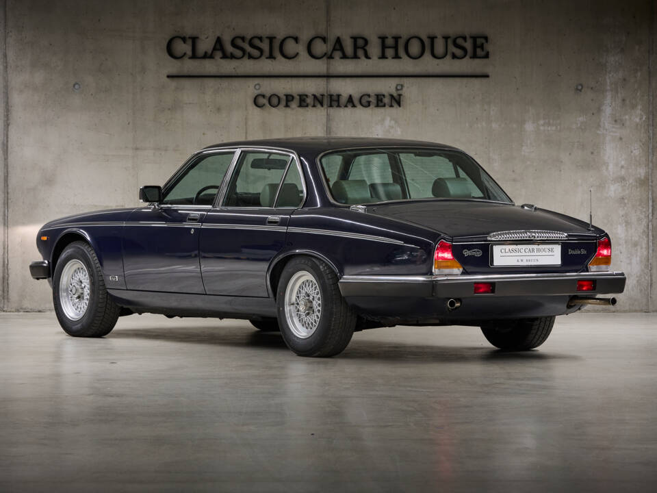 Bild 8/97 von Daimler Double Six (1994)
