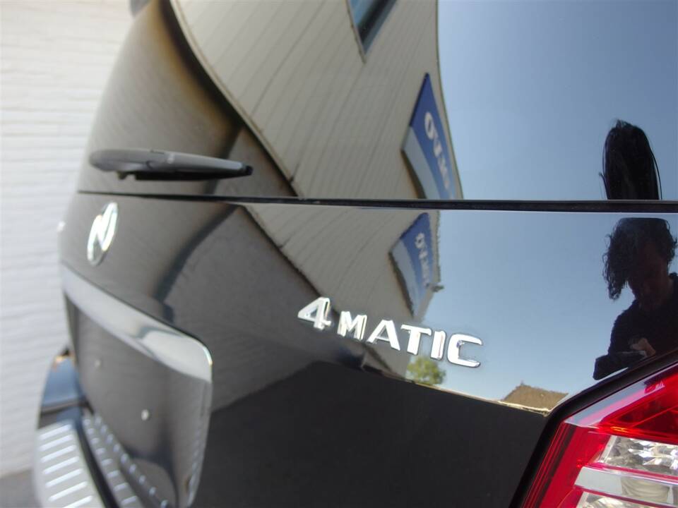 Bild 17/100 von Mercedes-Benz GL 550 4MATIC (2008)