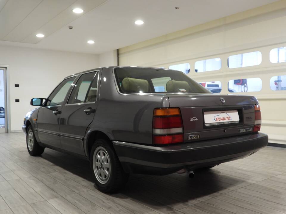 Bild 4/15 von Lancia Thema I.E. Turbo (1986)