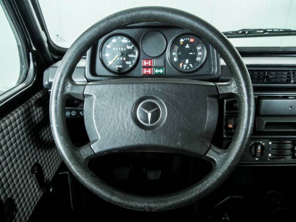 Afbeelding 12/50 van Mercedes-Benz 300 GD (SWB) (1983)