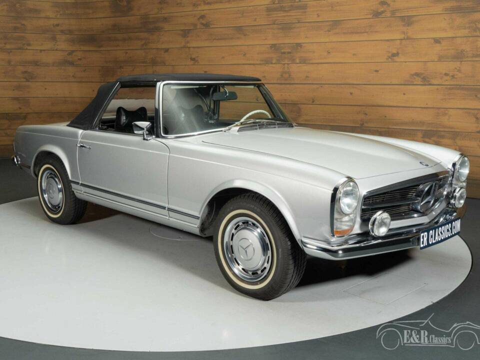 Image 3/19 de Mercedes-Benz 280 SL (1968)