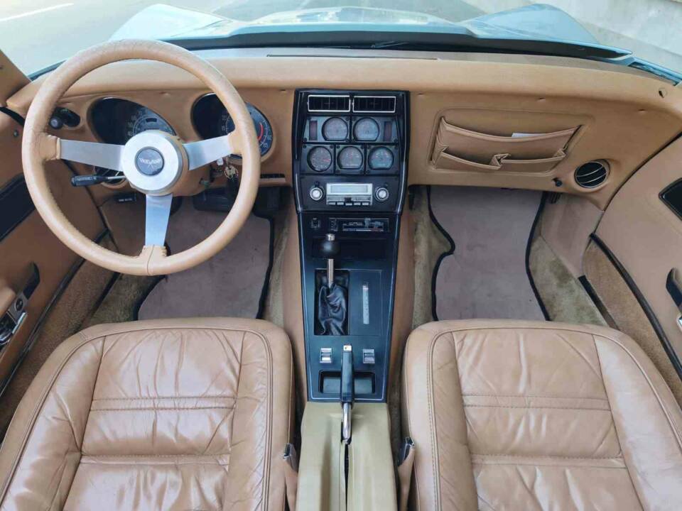 Image 11/23 of Chevrolet Corvette Sting Ray (1977)