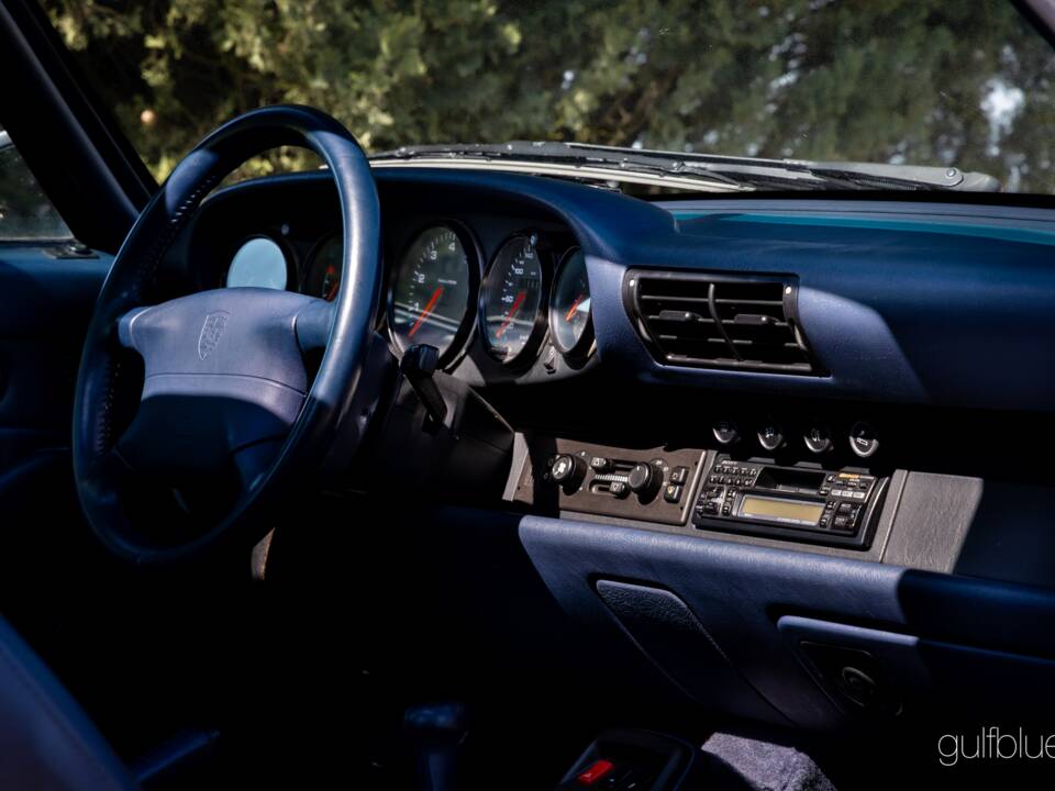 Immagine 16/73 di Porsche 911 Carrera (1995)