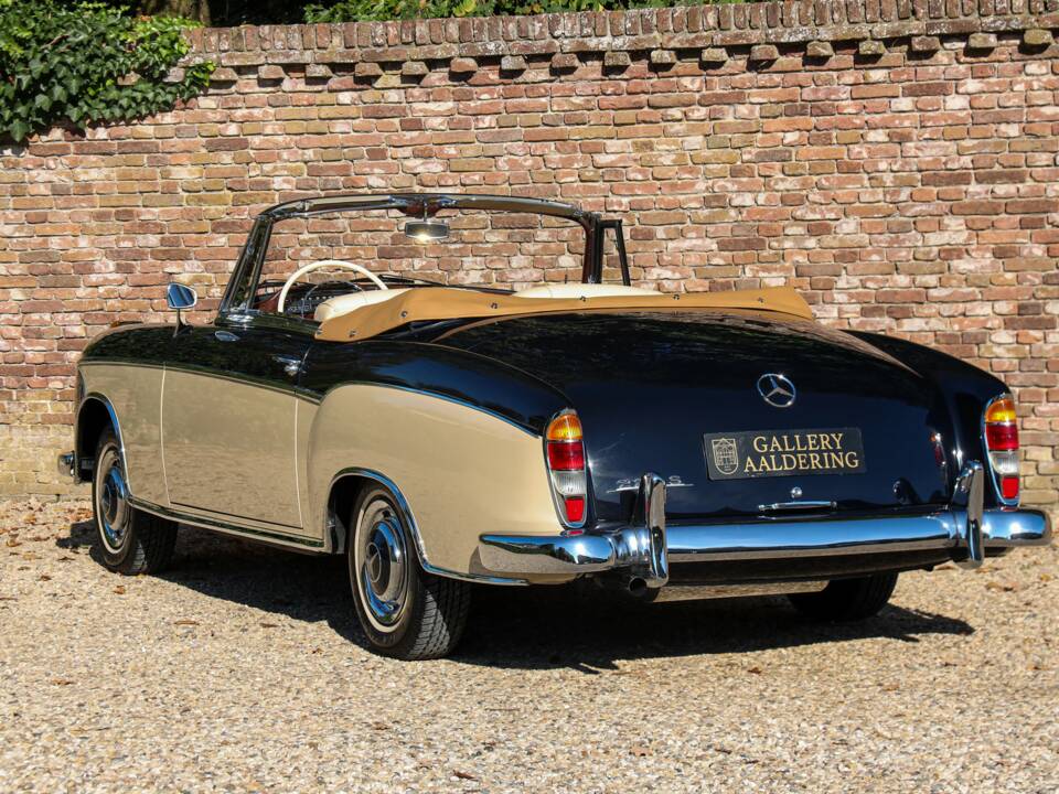 Imagen 2/50 de Mercedes-Benz 220 S Cabriolet (1956)