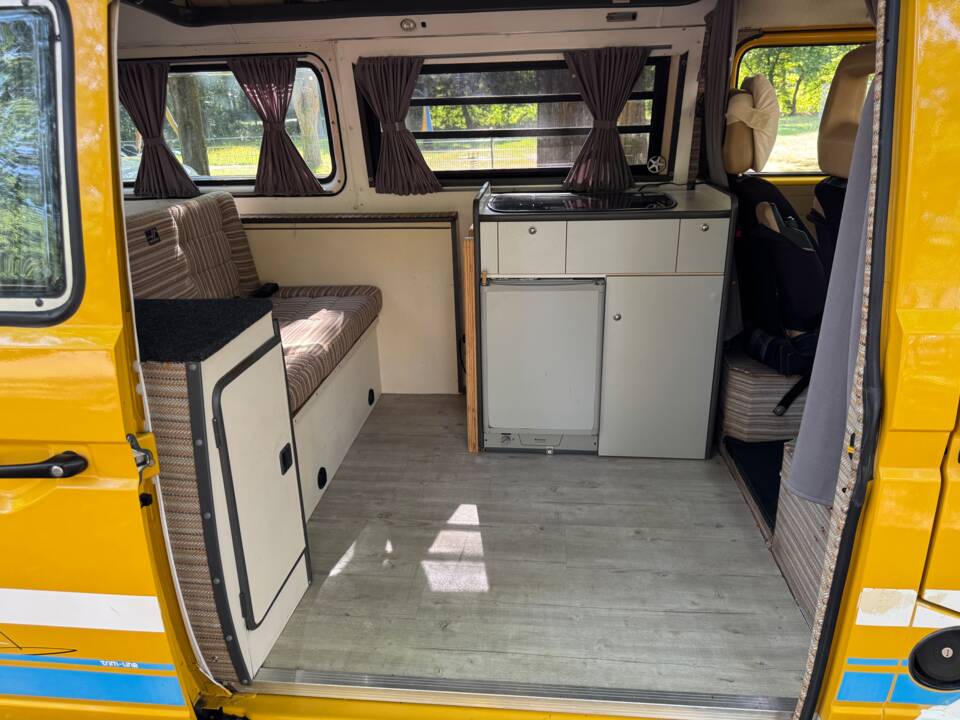 Bild 13/28 von Volkswagen T3 Westfalia 1.6 TD (1987)
