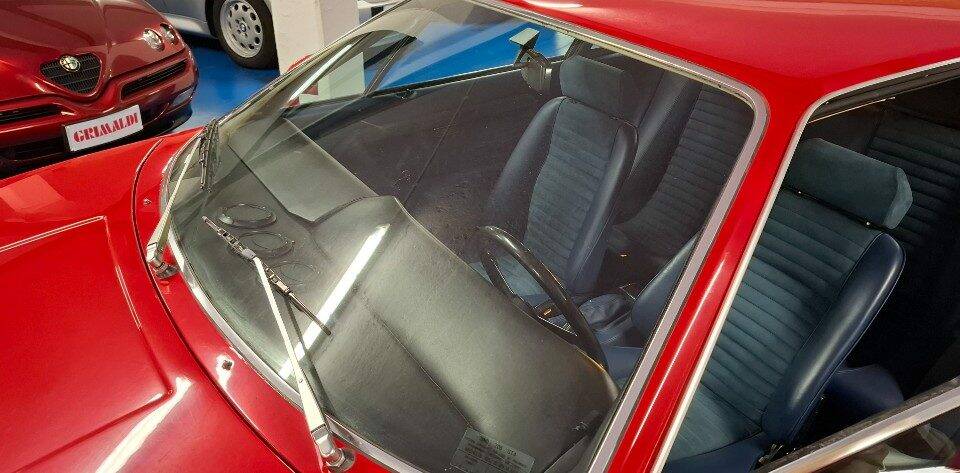 Image 31/45 of Ferrari Dino 208 GT4 (1976)