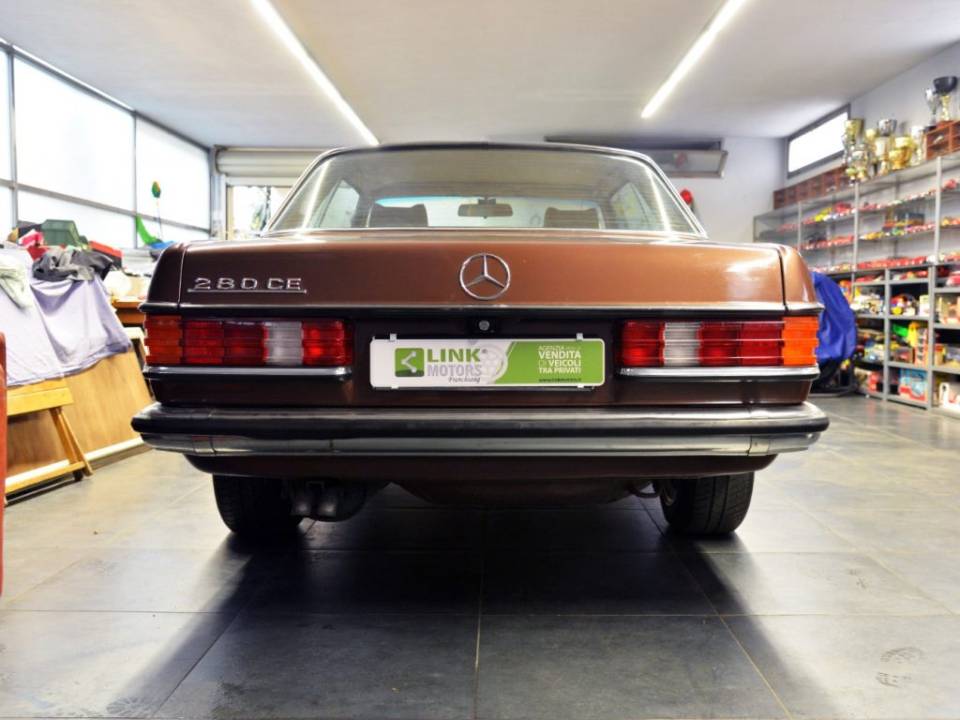 Image 8/10 of Mercedes-Benz 280 CE (1979)