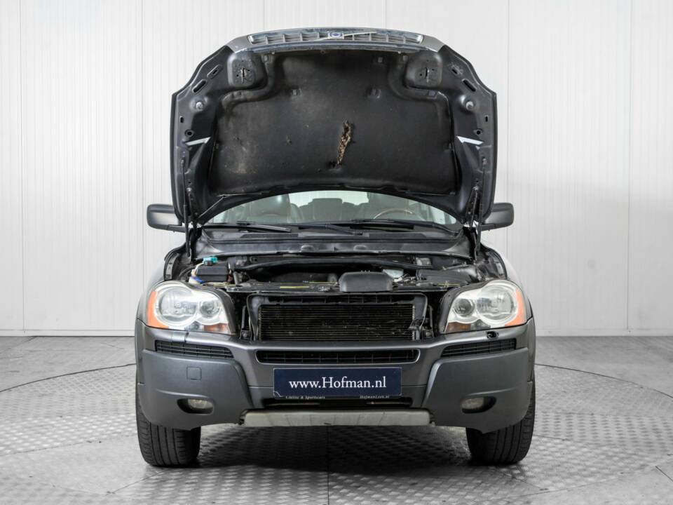 Image 35/43 of Volvo XC90 2.5T (2005)