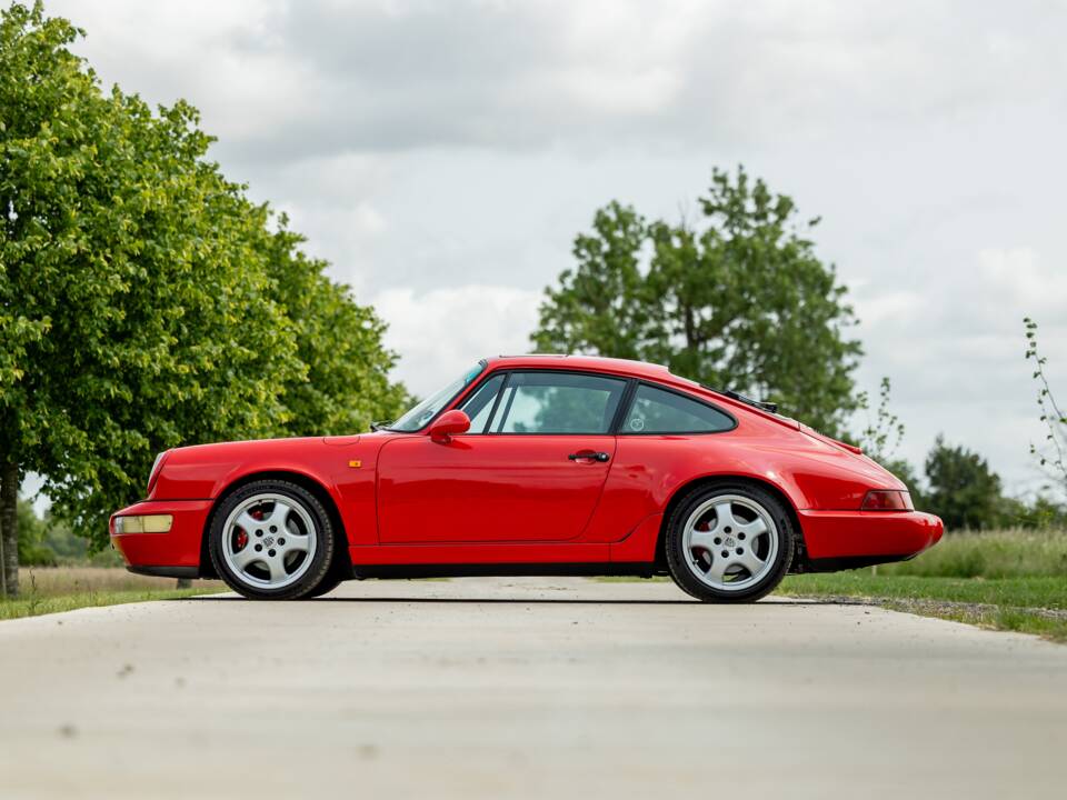 Image 23/45 de Porsche 911 Carrera RS (1990)