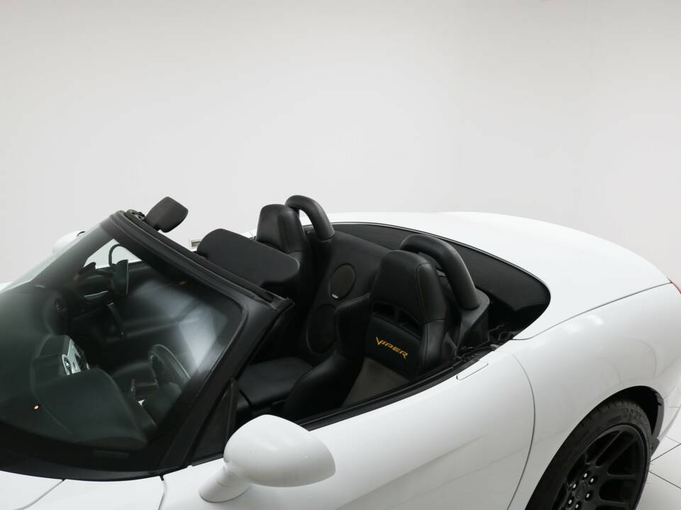 Imagen 14/20 de Dodge Viper SRT10 (2005)