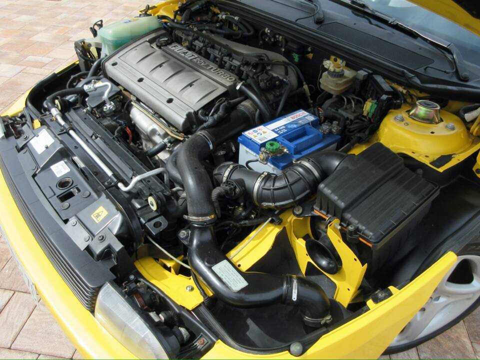 Bild 27/43 von FIAT Coupé 2.0 20V Turbo (1997)