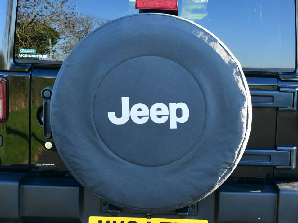 Image 28/50 de Jeep Wrangler Sahara 4.0L (2014)